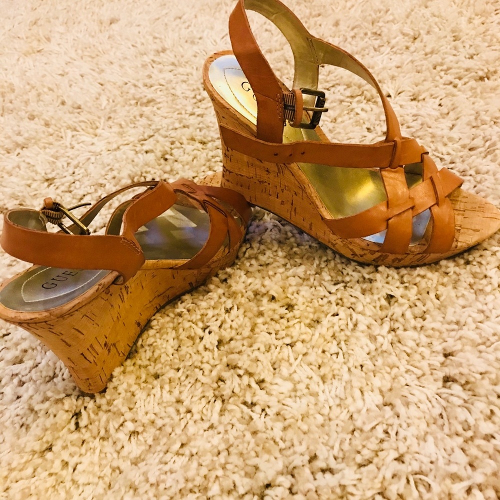 Shoes - Picture 3 of 4